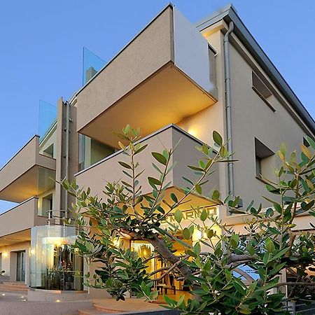 Hotel & Residence Cavalluccio Marino 리미니 외부 사진