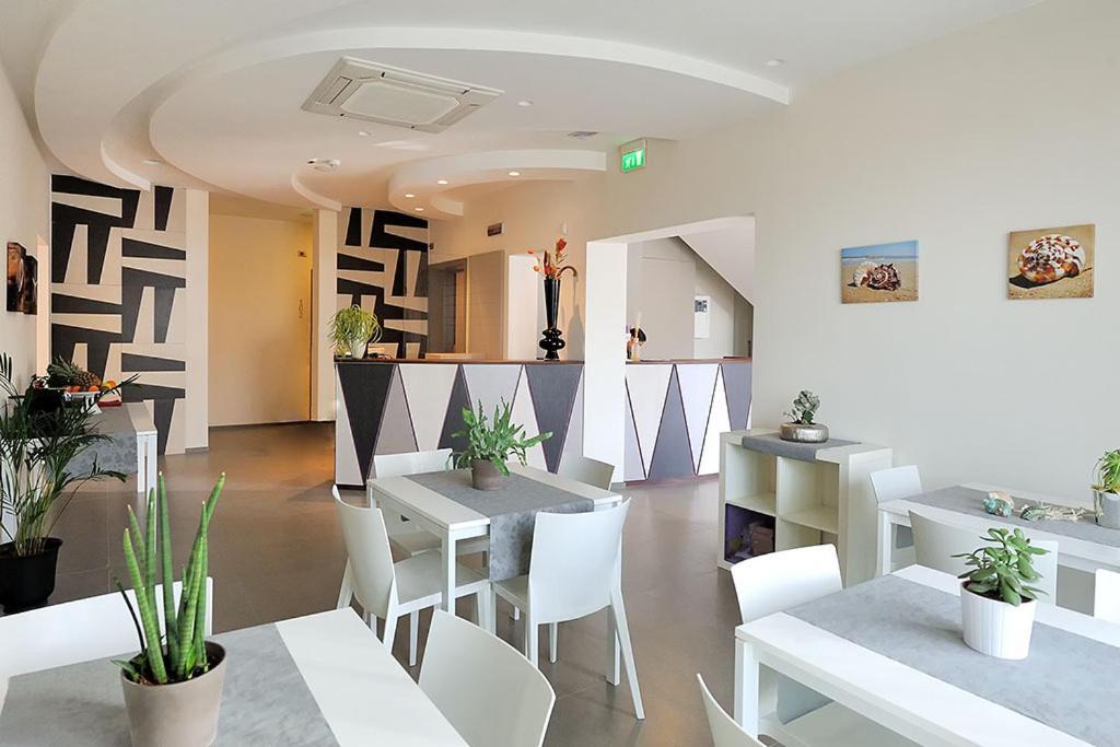 Hotel & Residence Cavalluccio Marino 리미니 외부 사진