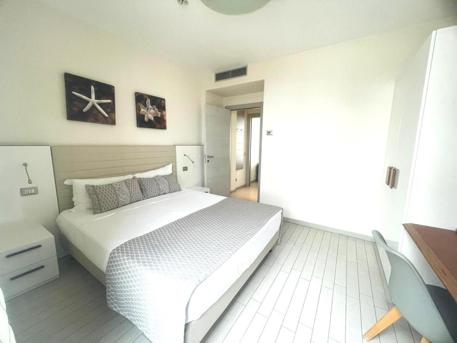Hotel & Residence Cavalluccio Marino 리미니 외부 사진