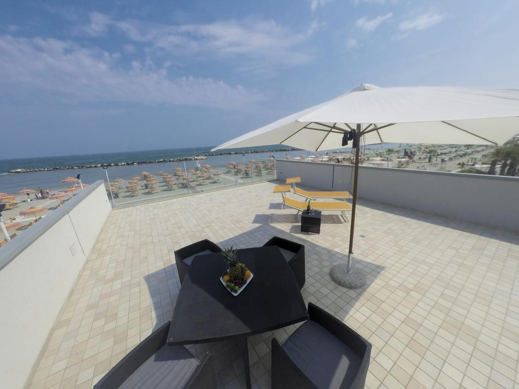 Hotel & Residence Cavalluccio Marino 리미니 외부 사진