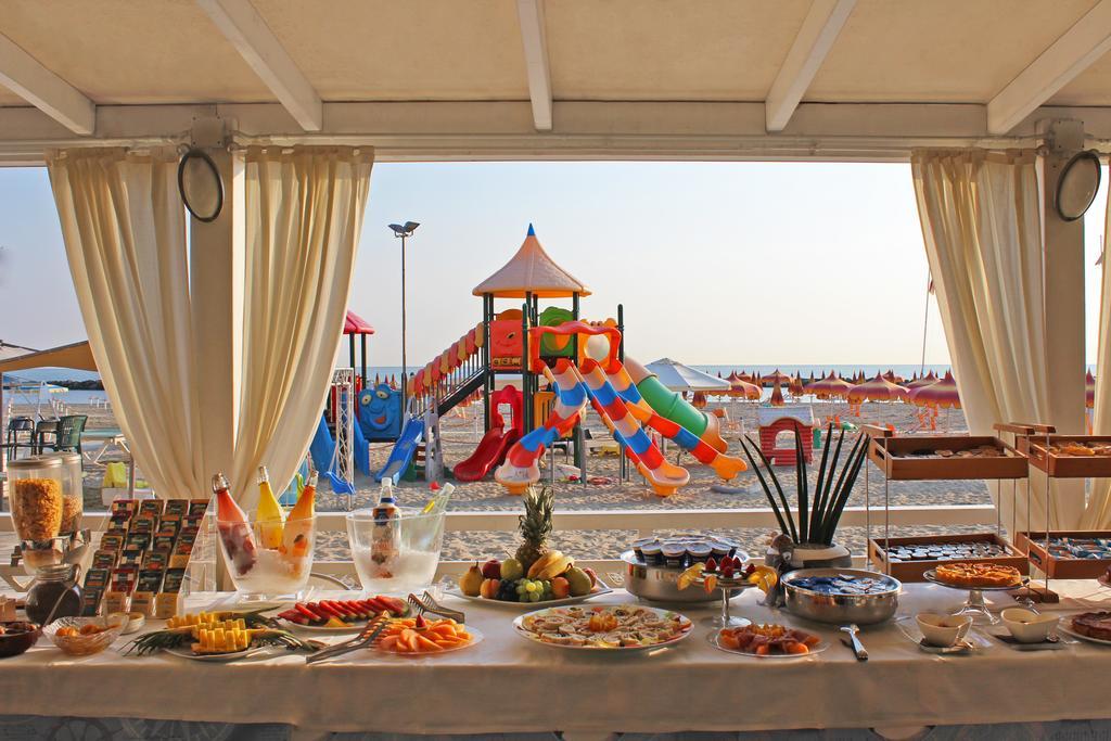 Hotel & Residence Cavalluccio Marino 리미니 외부 사진